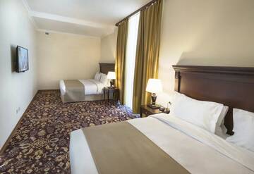 Представительский люкс в Отеле Ani Grand Hotel Yerevan